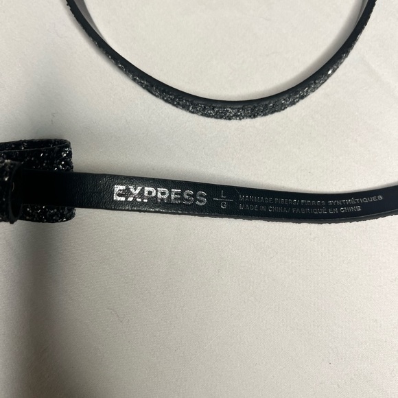 EXPRESS NWOT Sparkle Bow Belt L Silver - Picture 3 of 3